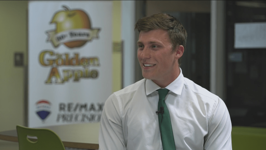 Pella Middle School teacher earns Golden Apple