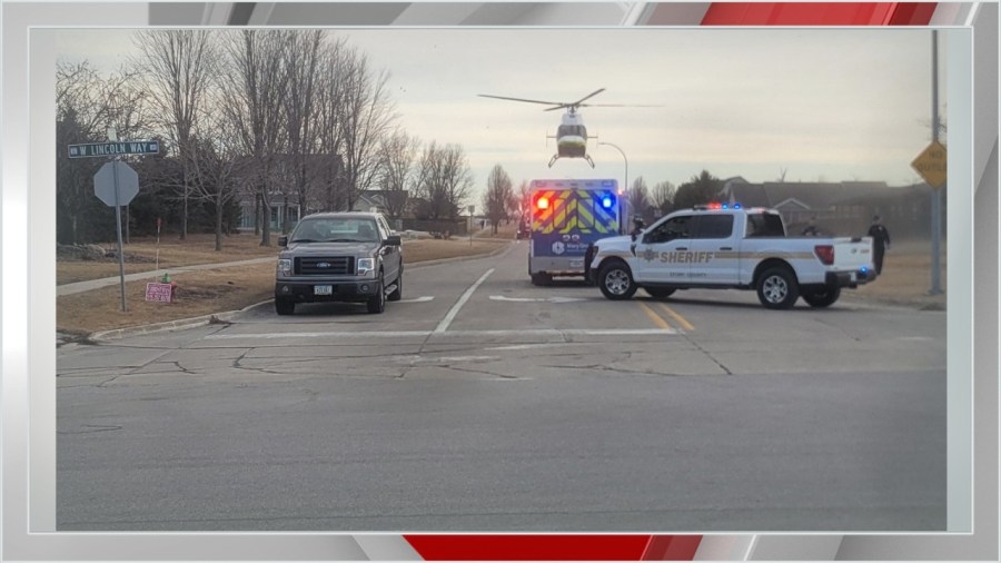 2 hospitalized in Nevada single-vehicle crash