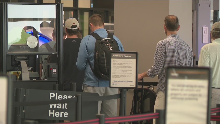 Des Moines Airport sees spring break rush