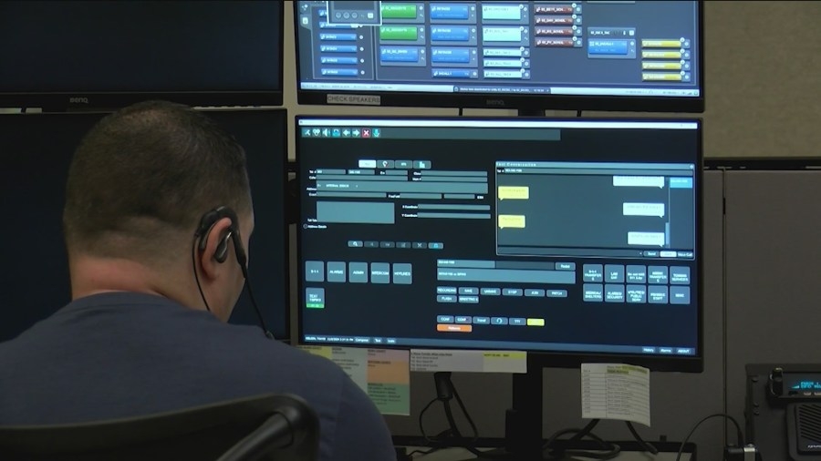 911 dispatchers ask Governor Reynolds to veto bill
