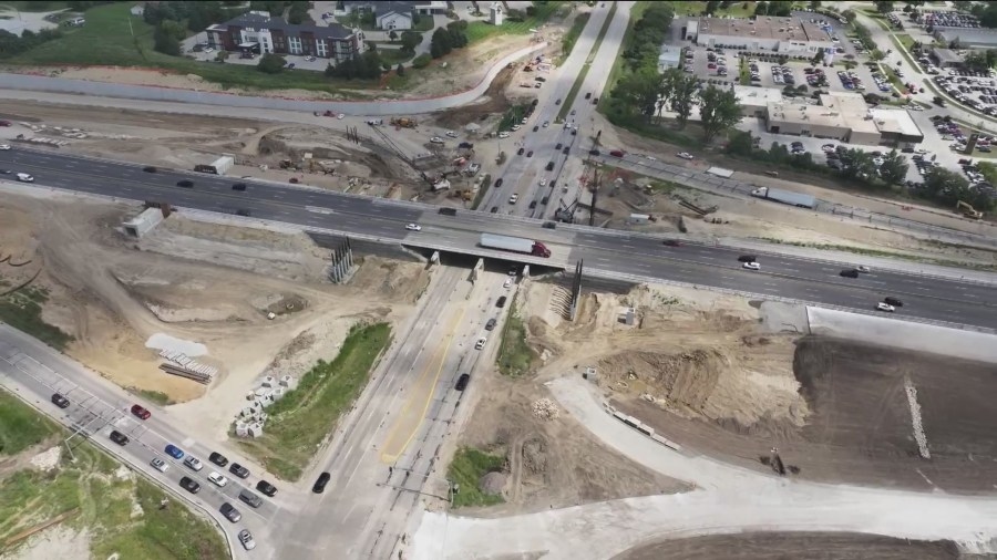 Major closures on I-35/80 near West Mix Master begin tonight
