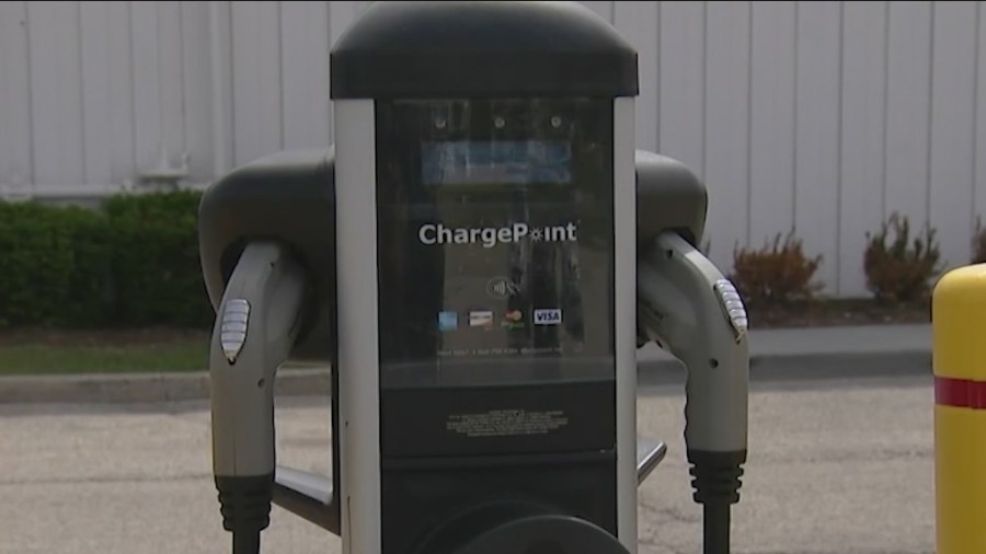 New EV charging stations in Iowa halted, drivers face limited options