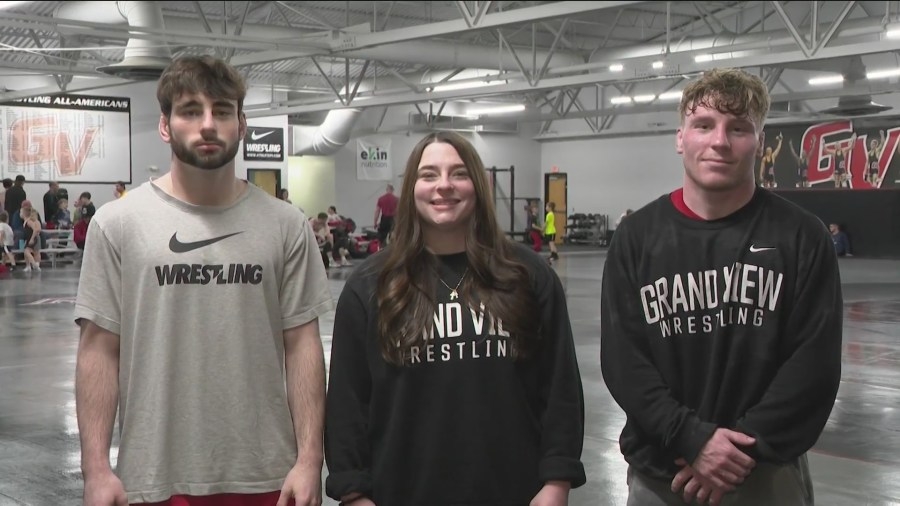 Grand View triplets keep wrestling program in good shape