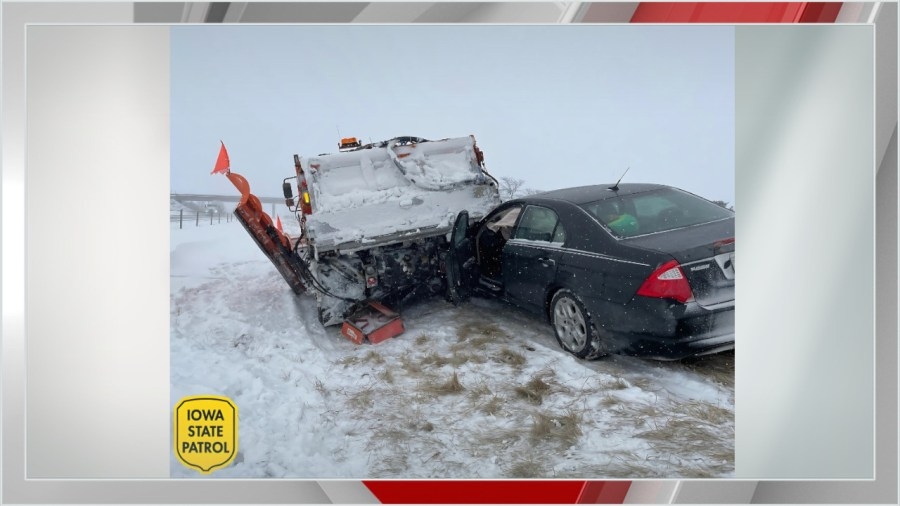 Record number of vehicles crashed into Iowa snowplows in Wednesday's storm