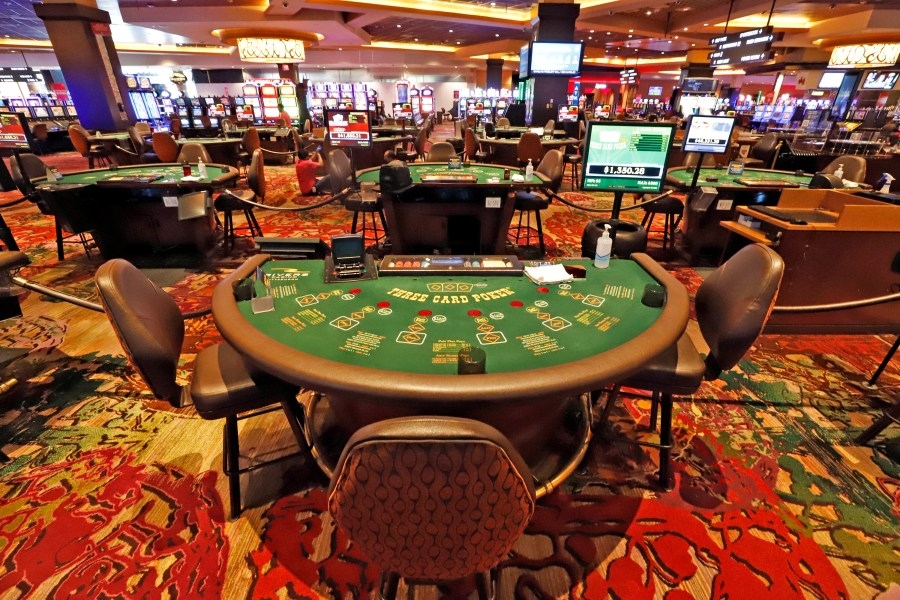 Four men banned from Pennsylvania casinos for leaving kids unattended