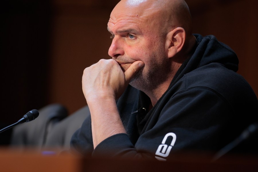 Dave McCormick defending John Fetterman amid health concerns