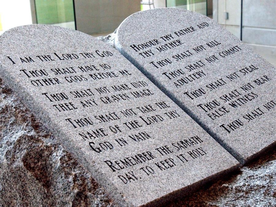 Bill would require Ten Commandments to be displayed in Alabama schools