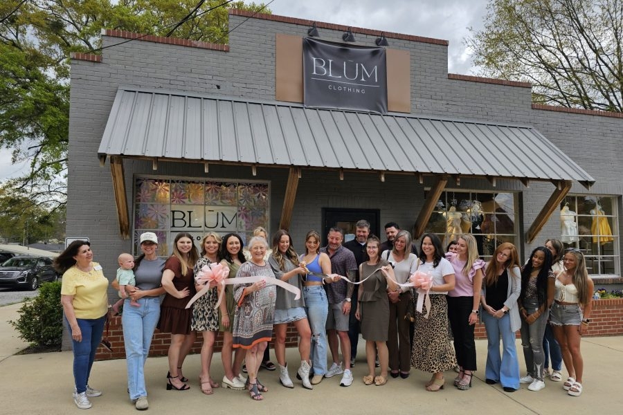 New boutique celebrates Trussville opening