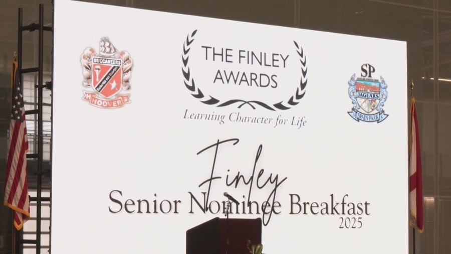 Hoover City Schools seniors recognized for character