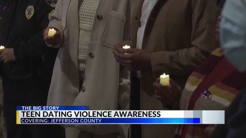 Clay-Chalkville teachers spreading word about Teen Violence Dating Month