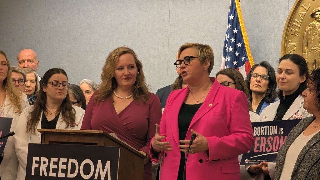 Survey finds majority of Wisconsinites support Planned Parenthood and abortion access