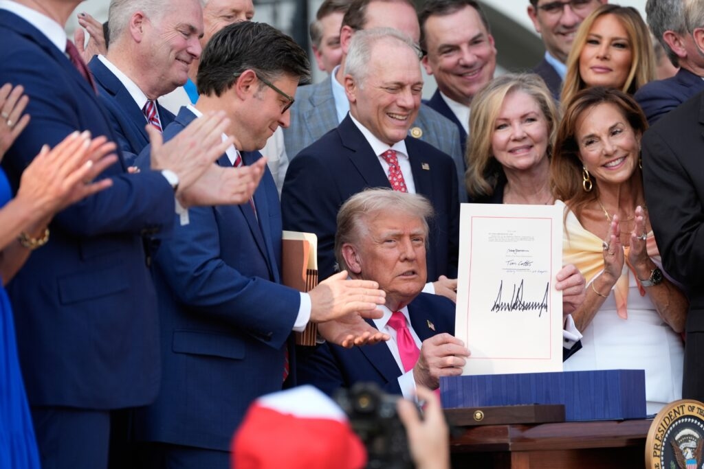 With new website, Democrats seek to target Trump on mega-bill, tariff costs