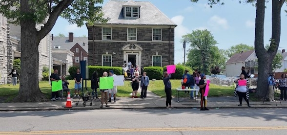 Buffalo homeless shelter ordered to close, residents protest decision