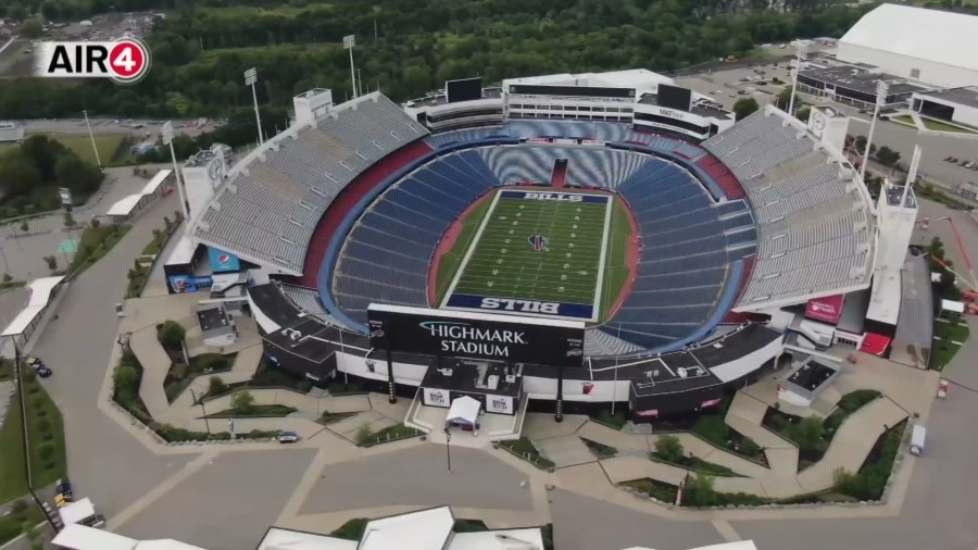 Deputies perform life-saving CPR after Bills practice