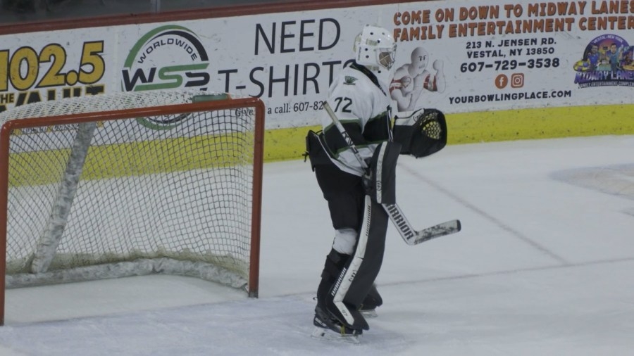 Black Bears McAnanama named FPHL Goalie of the Year