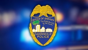 Jacksonville Sheriff's Office responds to stranded boat at Hanna Park