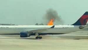 ‘I tried to stay calm': Delta Flight passenger describes moment fire broke out on flight