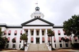 Florida bill would remove work hour restrictions, create exemptions for minors depending on age