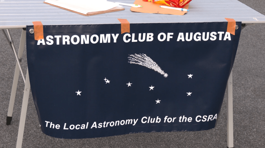 Astronomy Club of Augusta gives dozens of stargazers opportunity to see the 'Parade of Planets'