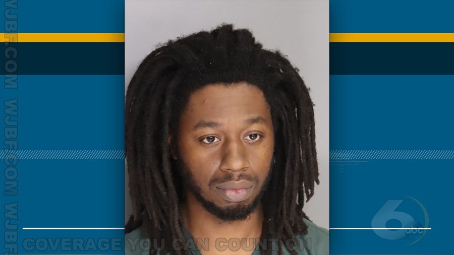 'Peeping Tom' arrested after woman sees him in ceiling of Planet Fitness