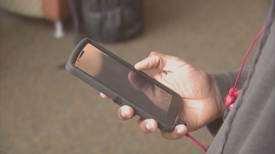 School leaders discuss online bullying prevention tool, as former RCSS parent speaks on daughter's two-year-long dilemma