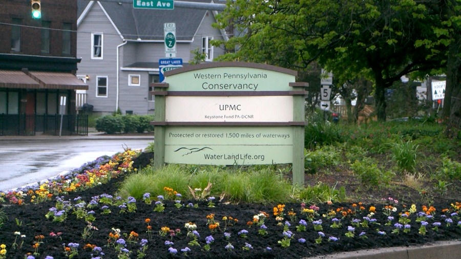 Volunteers prepare community garden for summer