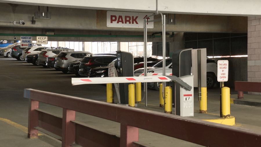 French St. parking garage goes cashless