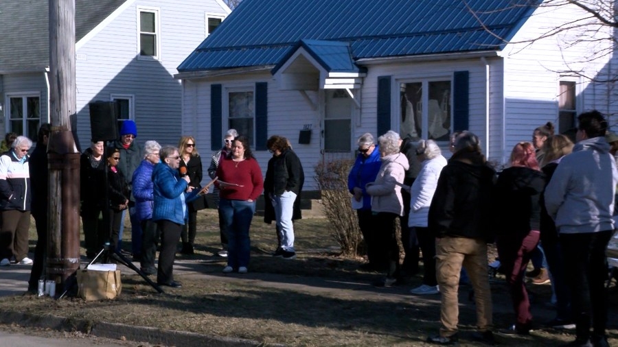 Benedictine Sisters of Erie hold Take Back the Site vigil for victim of attempted robbery