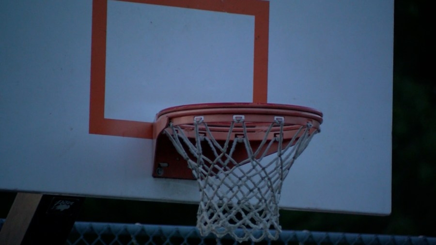 Swish into summer — Spoons Summer Youth Basketball League hosts registration event