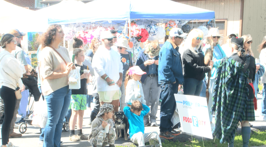 Plumb Alley Day draws thousands while raising money for Kiwanis Club of Abingdon