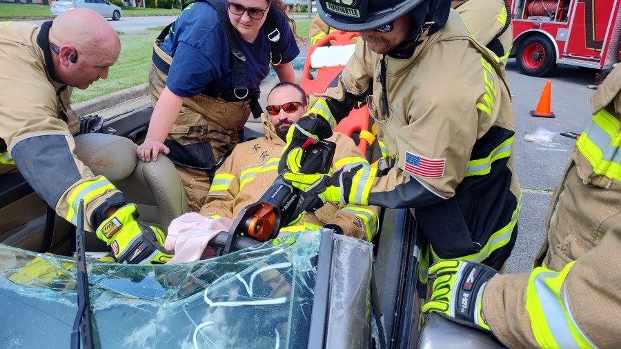 Weber City VFD hosts community Spring Fling, demonstrates vehicle rescues