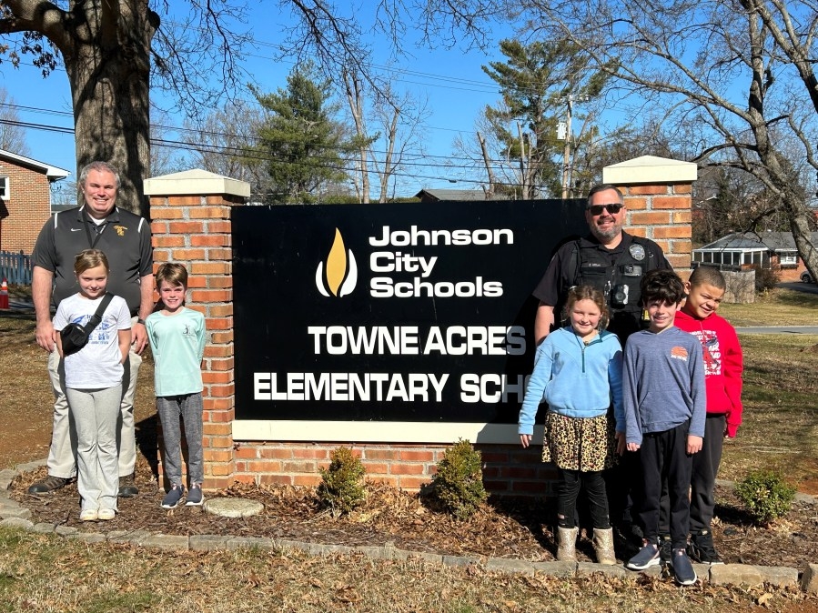 Towne Acres School Resource Officer transitions to SVU investigator role
