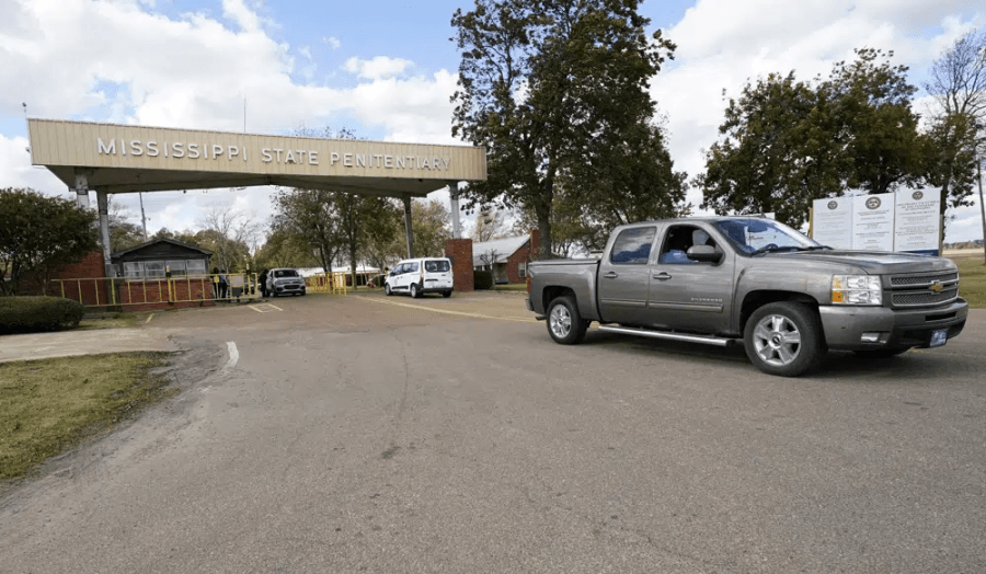 How common are pardons in Mississippi?