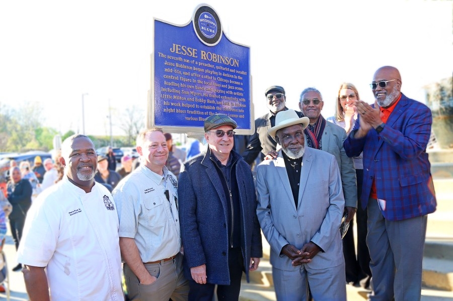 New marker honors Mississippi Blues legend Jesse Robinson
