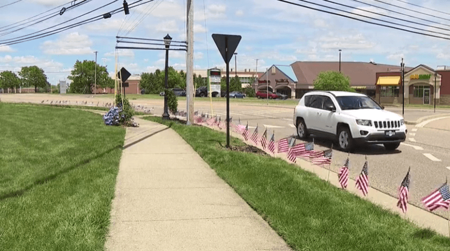 Teen boy dies after fall from Green Memorial Day parade float