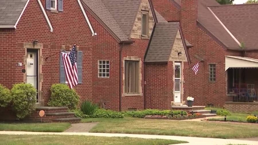 Local group pushing to eliminate property taxes starts collecting signatures this week