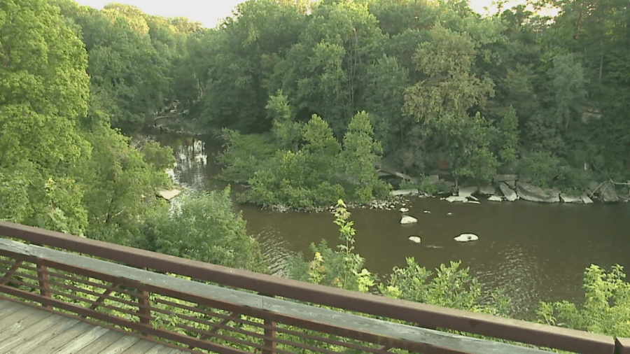 Search resumes for teen who fell into Black River