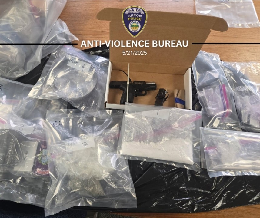 Fentanyl suspect rams Akron police cruisers in attempt to escape arrest