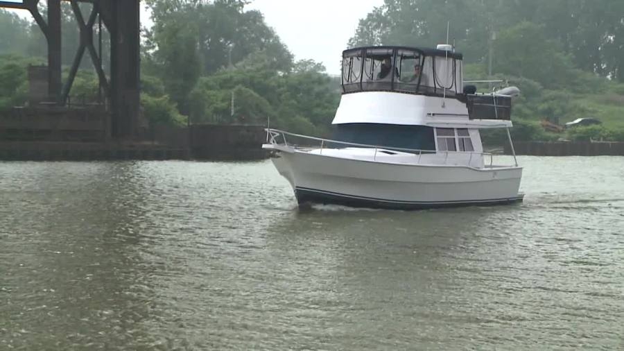 Proposal would charge boaters a fee for docking at the Flats East Bank