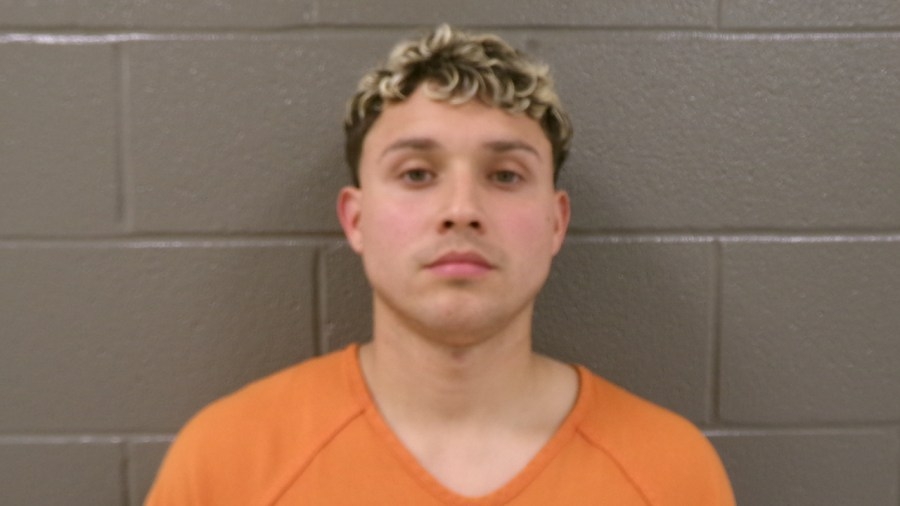 Man accused of posing as teen student in Perrysburg charged with lying to buy firearm