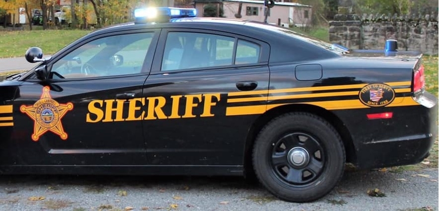 2 people found dead after being hit by train in Tuscarawas County: Sheriff