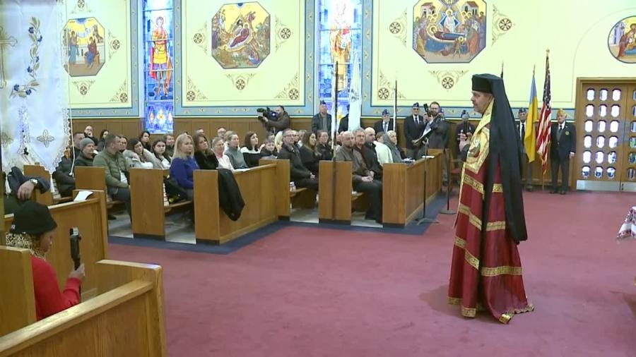‘Still standing': Local Ukrainian community gathers in prayer on eve of Russian invasion anniversary