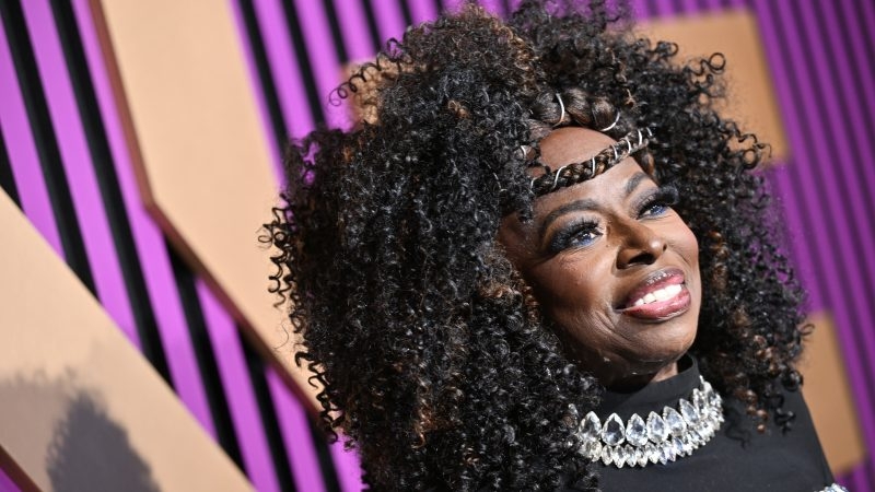 Singer Angie Stone killed in car crash after leaving Alabama performance