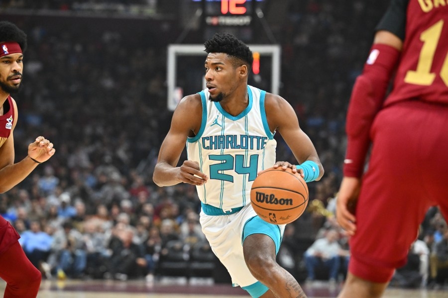 Hornets preseason schedule include two against NBA champions, Duke rookie showdown