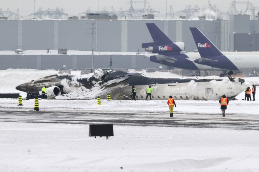 ‘Flying is the safest way to travel': CLT passengers not worried after high-profile plane crashes