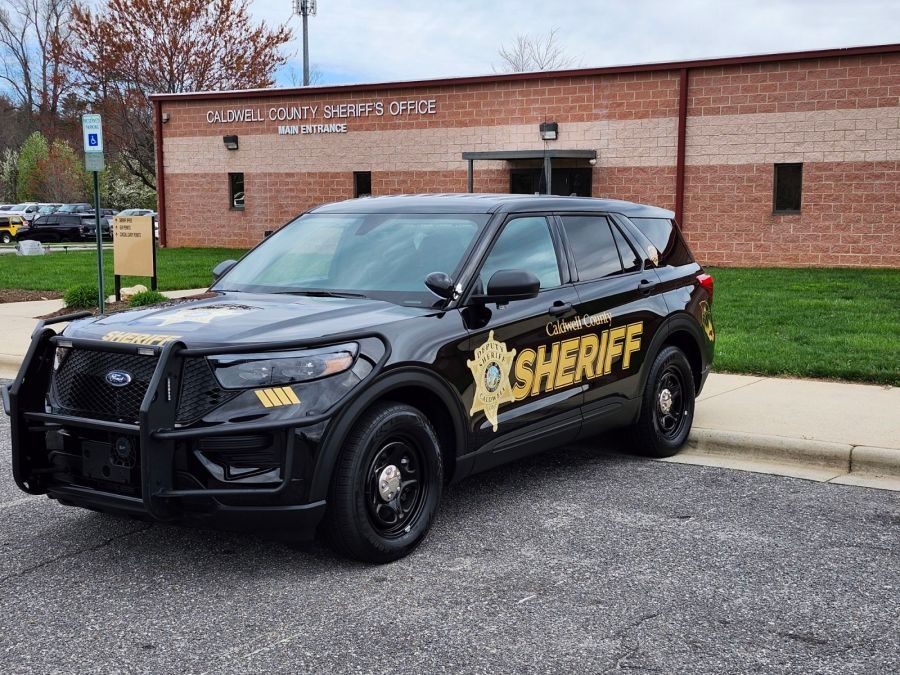 Two arrested on drug-related charges after meth seized from Caldwell County home: Sheriff