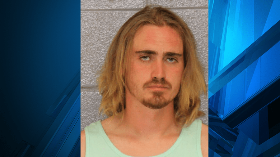 Man arrested for trespassing on restricted airport ramp at Charlotte airport