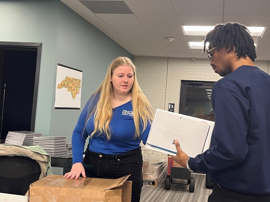 ‘What are we going to do about it?': Daughter's question jumpstarts Charlotte nonprofit that gives laptops to underprivileged kids