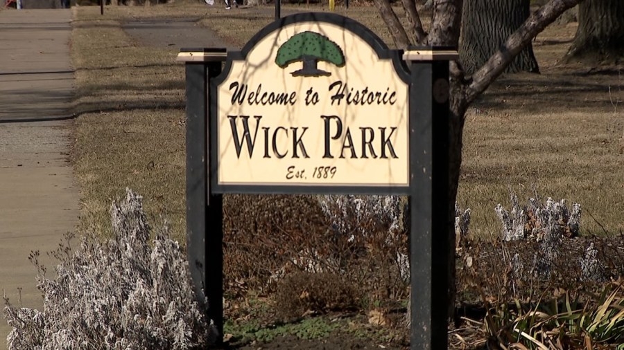 Committee discusses local park security