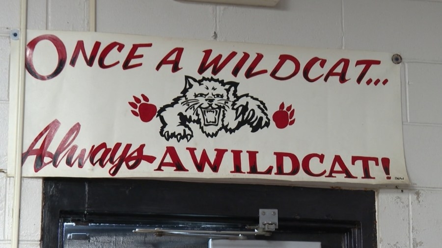 Struthers Wildcats come together to help young student